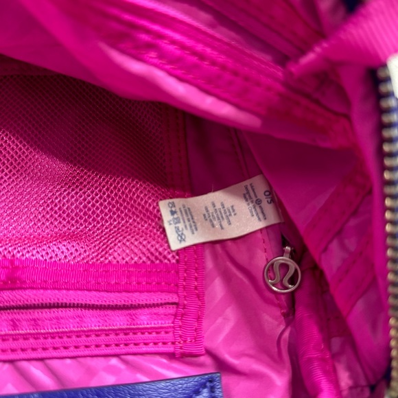 🦄🦄Lululemon Good Fortune Bag - Picture 14 of 16